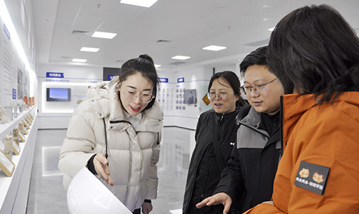 鹏锋诚医疗张总一行到访今年会官网登录入口集团