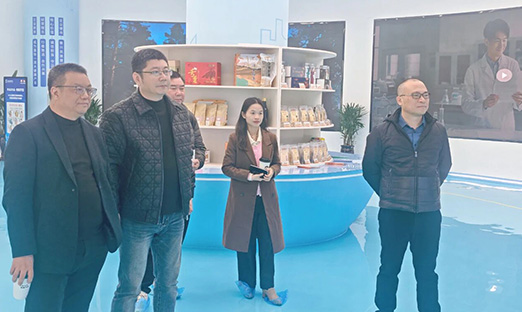 山东今年会官网登录入口控股集团携手广东广垦农业生长有限公司，，，，，，，，共启现代农业与康健服务融合新篇